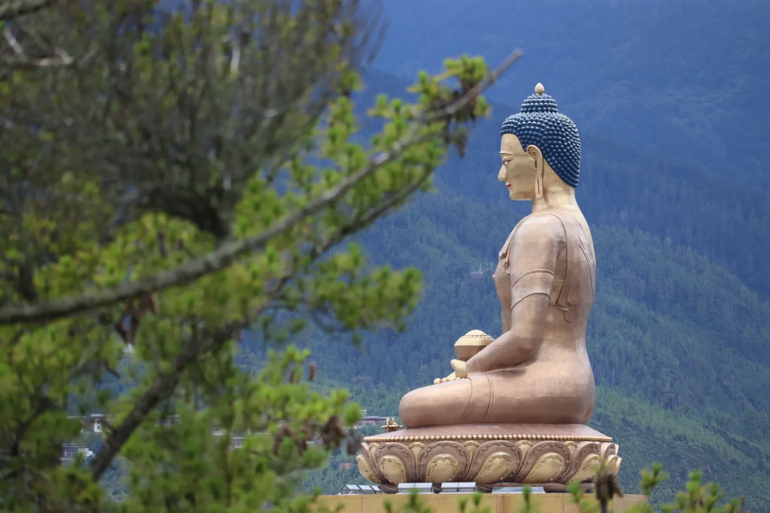 The Buddha Dordenma statue above Thimphu